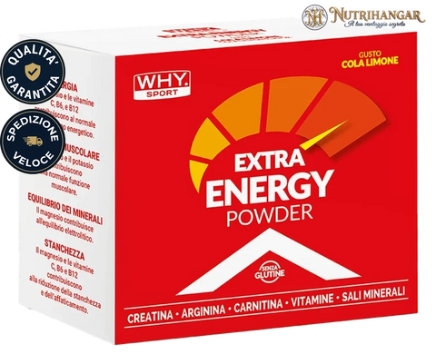 Bustina di Extra Energy Cola Limone Why Sport sciolta in un bicchiere d'acqua